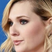 Abigail Breslin Nahé