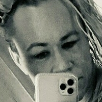 Aleesha Young Nahé