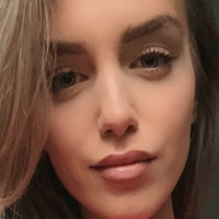 Alex Ann Lavigne Nahé