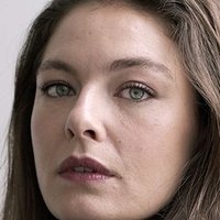 Alexa Davalos Nahé