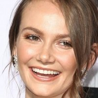 Andi Matichak Nahé