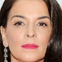 Annabella Sciorra Nahé