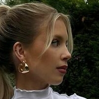 Anneka Madgett Nahé
