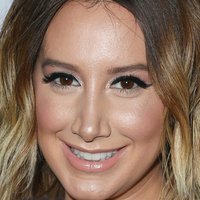 Ashley Tisdale Nahé