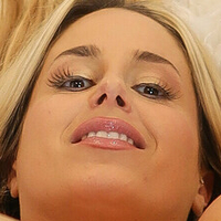 Ashleyniccoleyoga Nahé