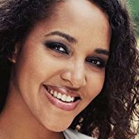 Cassandra Steen Nahé