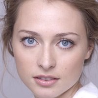 Chelsie Preston Crayford Nahé