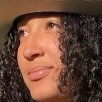 Curlybeanraver Nahé