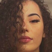 curlyexotic Nahé