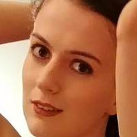 Elena Hart Nahé