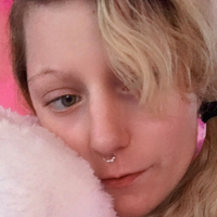 hollynicolebtch Nahé