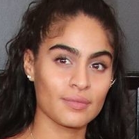Jessie Reyez Nahé