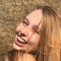 Julia Oliveira Zimmer Nahé