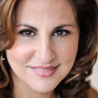 Kathy Najimy Nahé