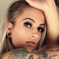 lia.reed.official Nahé