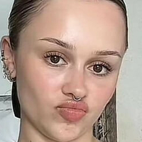 Lila Janowska Nahé