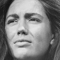 Linda Harrison Nahé