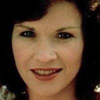 Lindsay Bloom Nahé