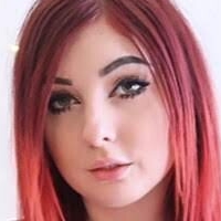 Lizzi Blake Nahé