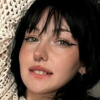 lowkey_deadinside Nahé