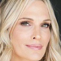 Molly Sims Nahé