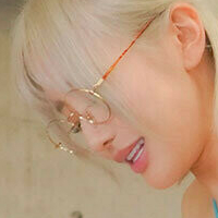 Momonaga Sarina Nahé