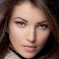 Nadya Nepomnyashaya Nahé
