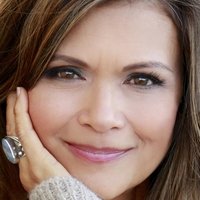 Nia Peeples Nahé