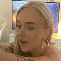 phoebeknight.2 Nahé