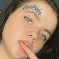 Polyakova Nahé