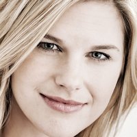 Rachel Avery Nahé