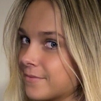 Scarletterose_504259 Nahé