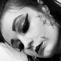 sexxmetalxbarbiex Nahé